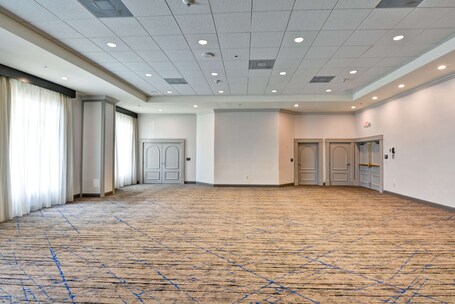 Embassy Suites by Hilton Miami International Airport - Image 48