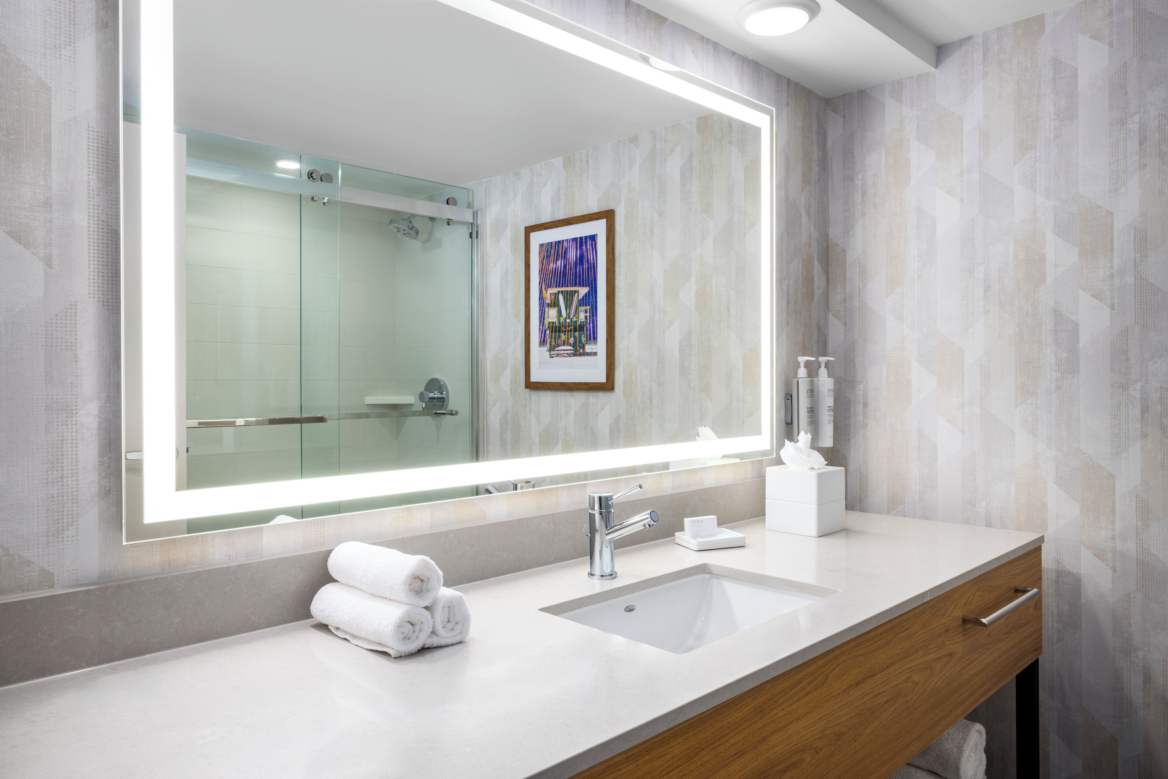 combined shower/bathtub, eco-friendly toiletries, hair dryer, towels