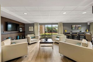 Lobby - Hampton Inn Miami-Airport West (Miami)