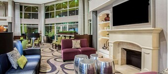 La Quinta Inn & Suites by Wyndham Tucson Airport