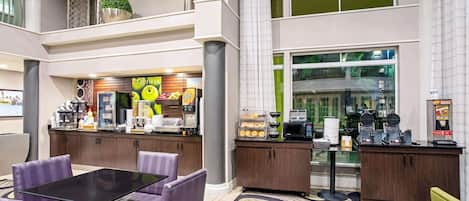 Desayuno para llevar incluido todos los días