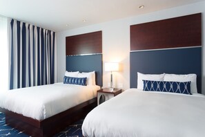 Hypo-allergenic bedding, in-room safe, desk, laptop workspace - Albion South Beach Hotel (Miami Beach)