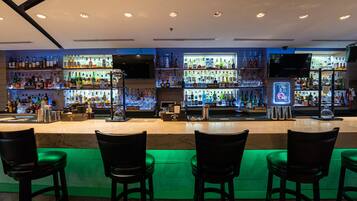 Cocktail bar