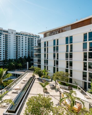 The Gates Hotel South Beach - a DoubleTree by Hilton in Miami: Find ...