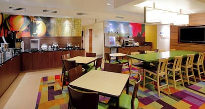 Fairfield Inn and Suites by Marriott Tampa Brandon