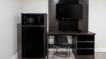 Desk, blackout drapes, free WiFi, bed sheets