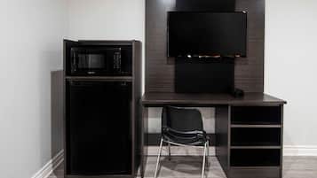 Desk, blackout curtains, free WiFi, bed sheets