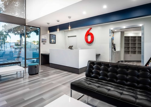 Motel 6 Anaheim, CA - Convention Center