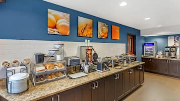 Free daily buffet breakfast