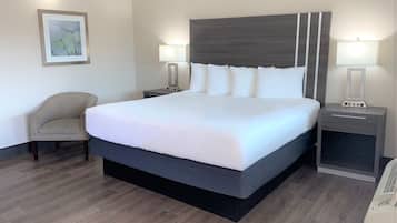 Standard Room, 1 King Bed, Non Smoking | Desk, free WiFi, wheelchair access