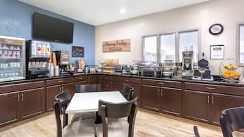 Free daily buffet breakfast