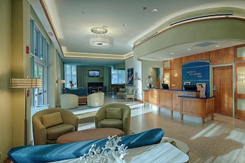 Hotel entrance and lobby at Claremont Miami Beach