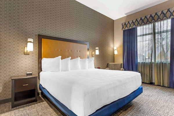 Hypo-allergenic bedding, pillow-top beds, in-room safe, desk