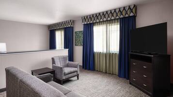 Suite, Multiple Beds, Non Smoking, Fireplace (with Sofabed) | Hypo-allergenic bedding available, pillowtop beds, in-room safe, desk