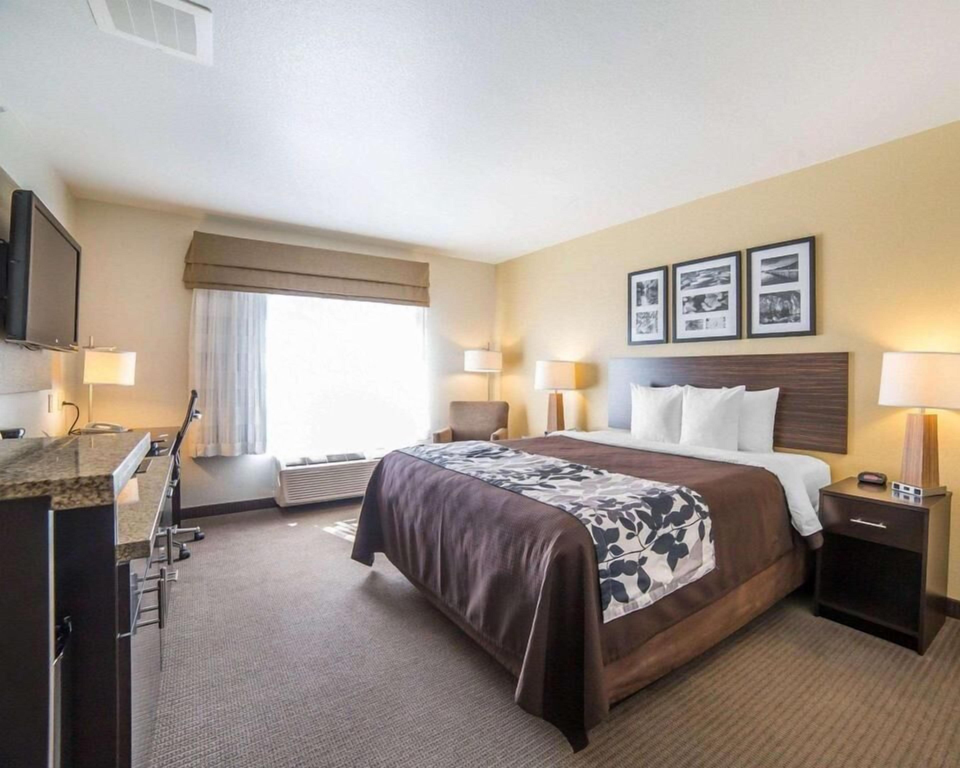 Premium bedding, pillowtop beds, in-room safe, desk