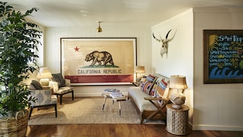 Sitting area in hotel lobby at Laguna Beach House