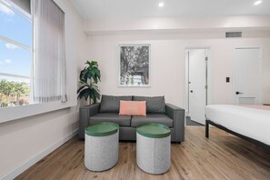 Junior Suite Two Queen Park View w/Kitchenette & Sofa Bed | Premium bedding, down duvets, in-room safe, desk - Greenview Hotel by Lowkl (Miami Beach)