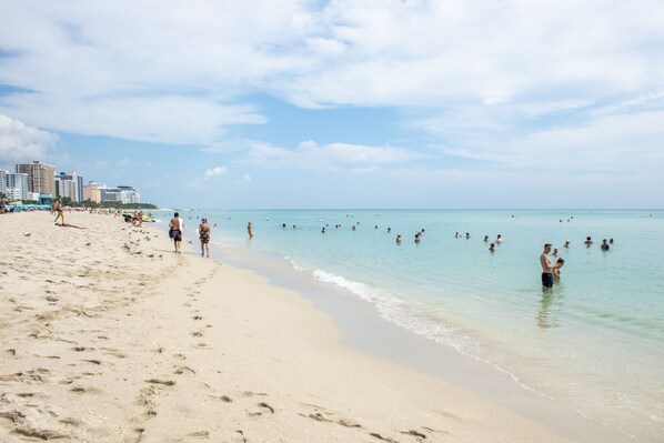 Beach nearby, sun-loungers, beach umbrellas, beach towels
