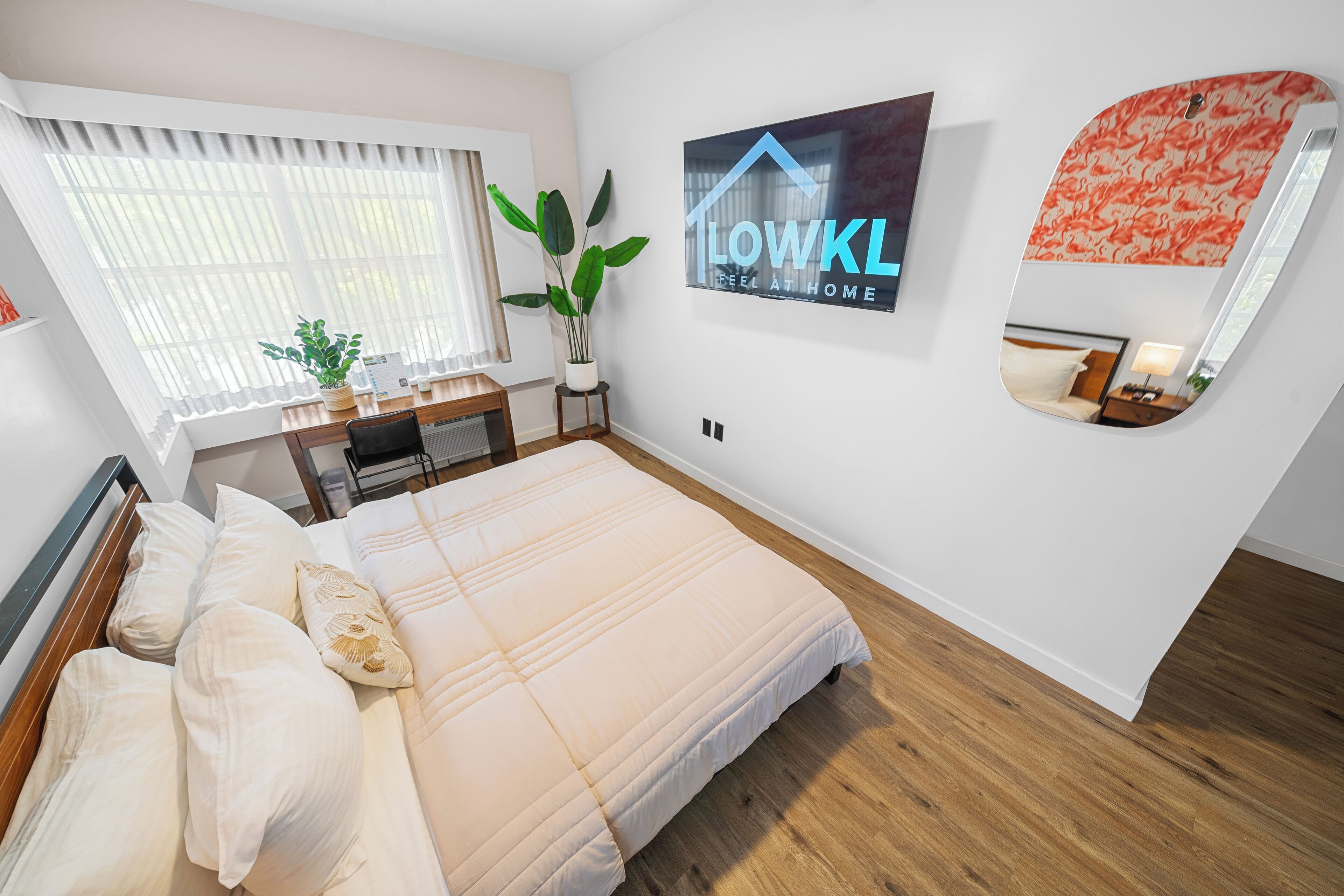 Habitación superior, 1 cama de matrimonio grande, cocina básica | Ropa de cama de alta calidad, edredones de plumas, caja fuerte