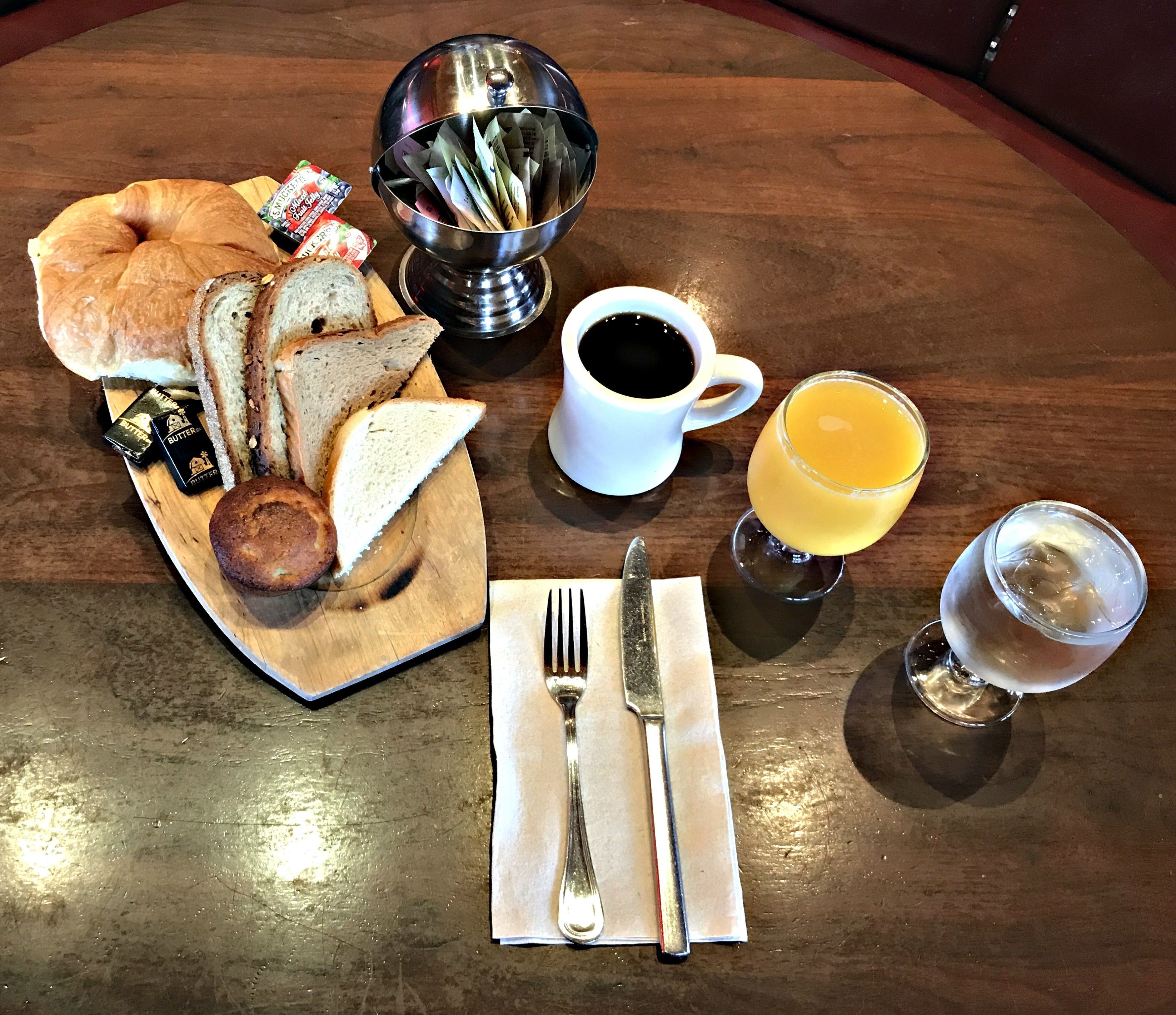 daily cooked-to-order breakfast for a fee