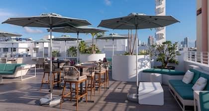 Dream South Beach, by Hyatt