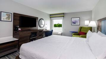 Room, 1 King Bed, Lake View | Blackout drapes, iron/ironing board, free WiFi, bed sheets