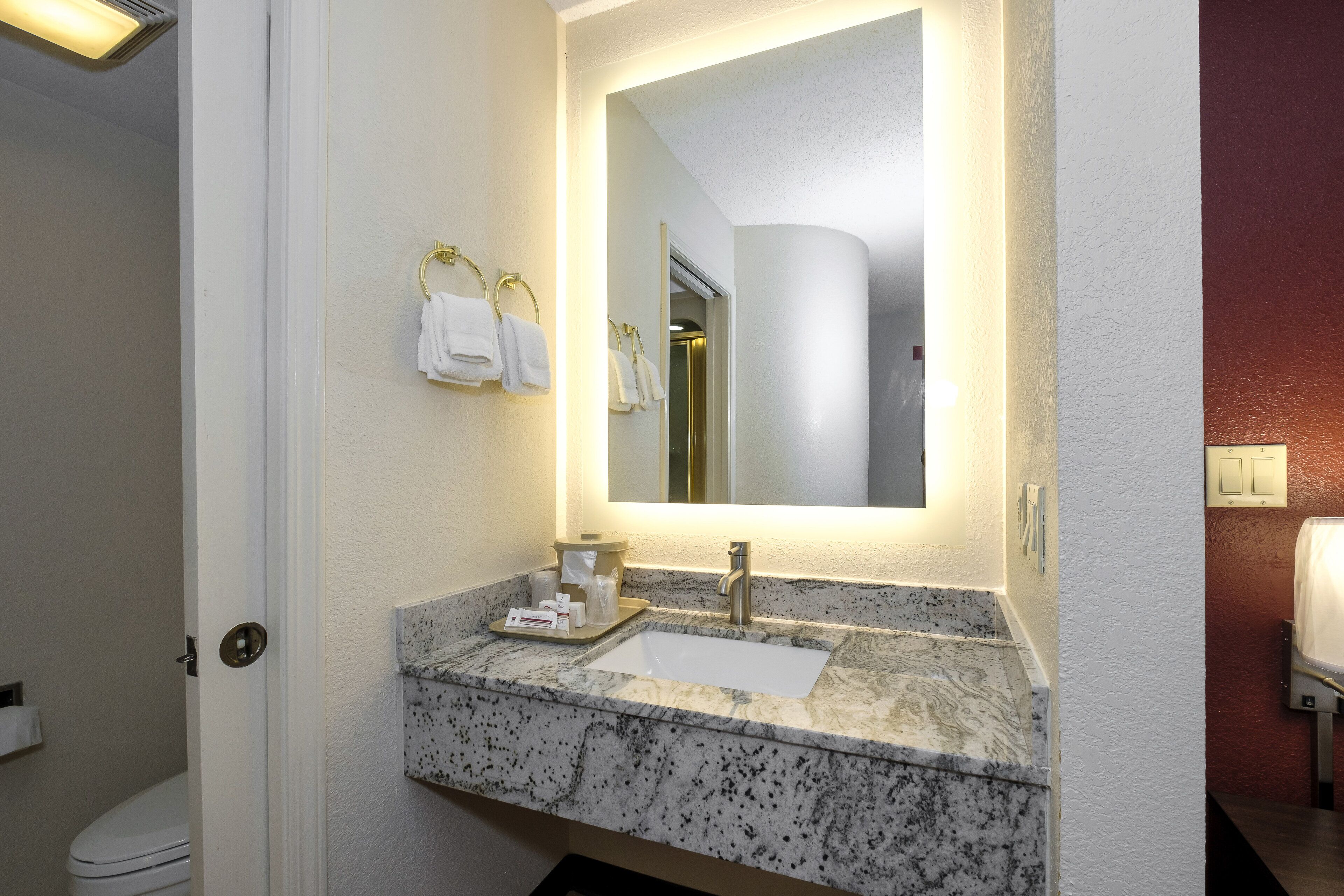 Photo - Red Roof Inn Pensacola Fairgrounds