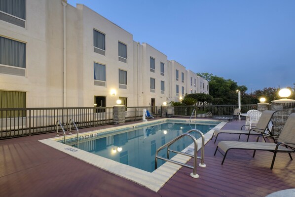 Outdoor pool, open 11:00 AM to 8:00 PM, pool umbrellas, pool loungers