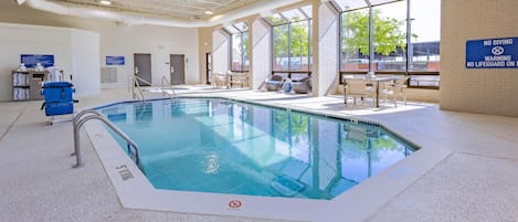 Piscine intérieure