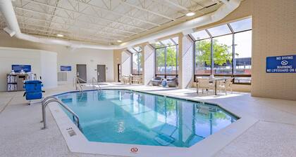 Drury Inn & Suites St. Louis Airport