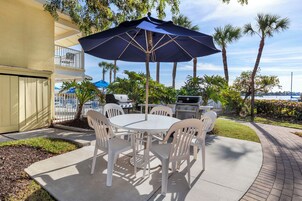 BBQ/picnic area
