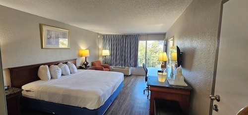 Days Inn by Wyndham Orlando Downtown