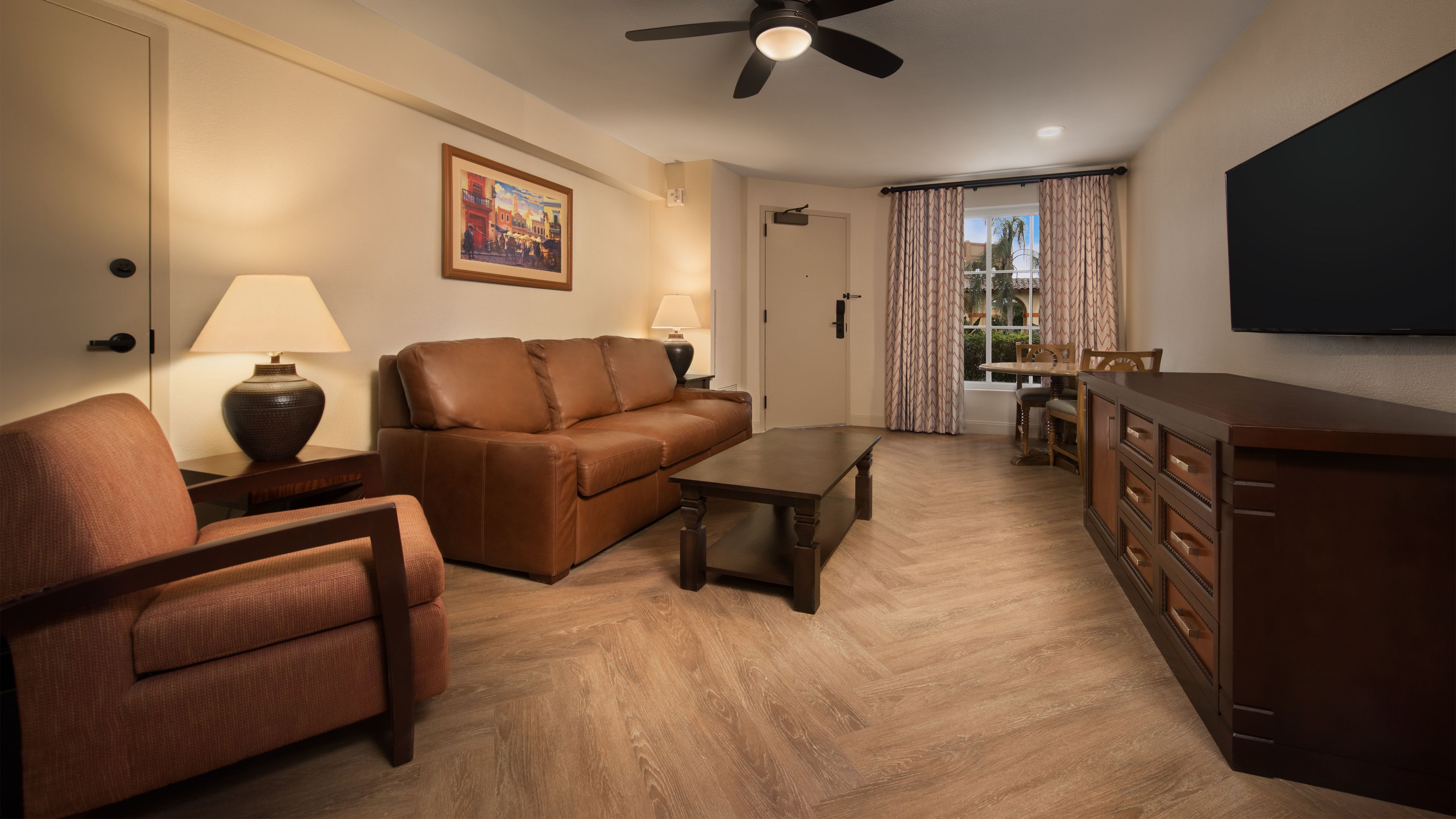 junior suite (king) | in-room safe, desk, iron/ironing board, free wifi