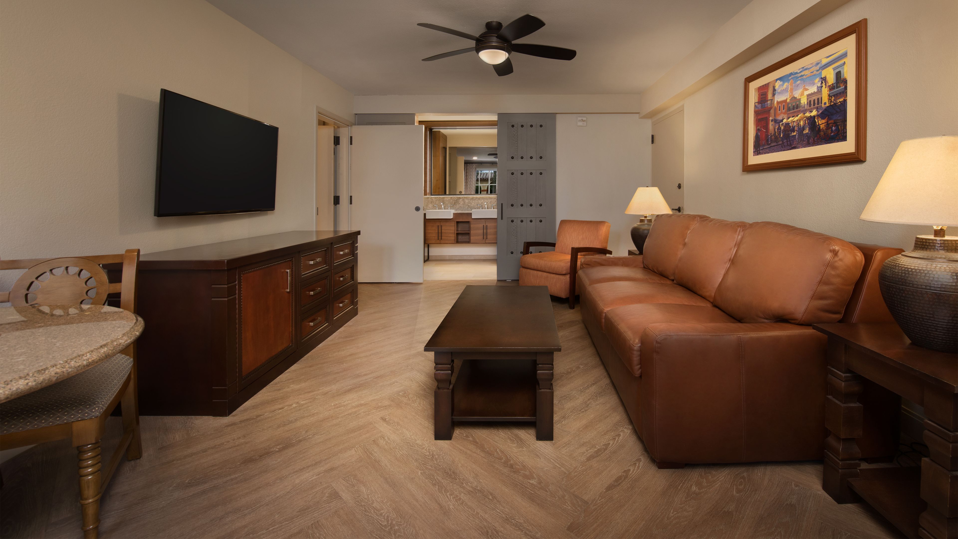 junior suite (king) | in-room safe, desk, iron/ironing board, free wifi