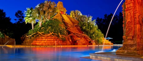 Indoor pool, 4 outdoor pools