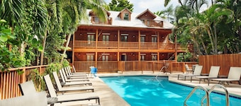 Island City House Hotel