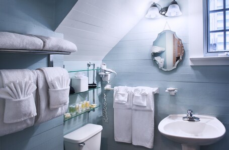 Island City House Hotel - Image 7