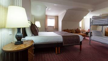 Standard Family Room Sleeps 4 | In-room safe, desk, WiFi, bed sheets