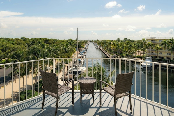 Suite, 1 Schlafzimmer, Balkon, Blick auf den Jachthafen