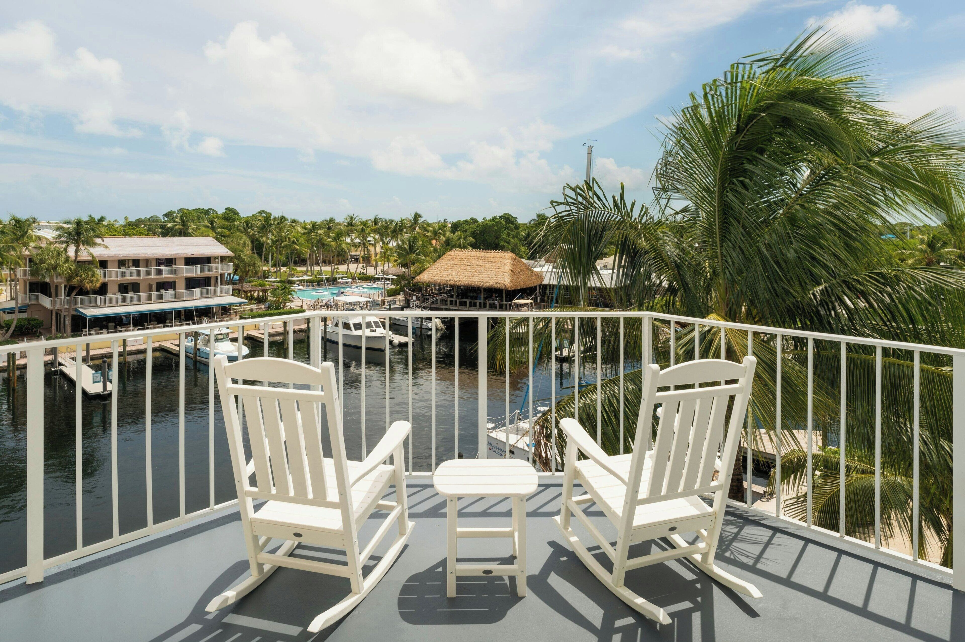 Suite, 1 Bedroom, Balcony, Marina View | Pillowtop beds, in-room safe, individually decorated