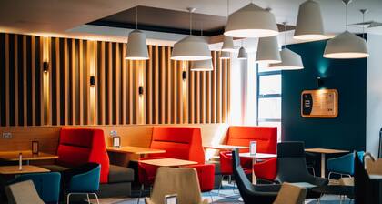 Holiday Inn Express Belfast City by IHG