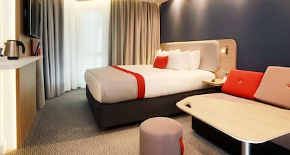 Holiday Inn Express Belfast City by IHG