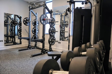 Fitness facility. Holiday Inn Express Belfast City by IHG