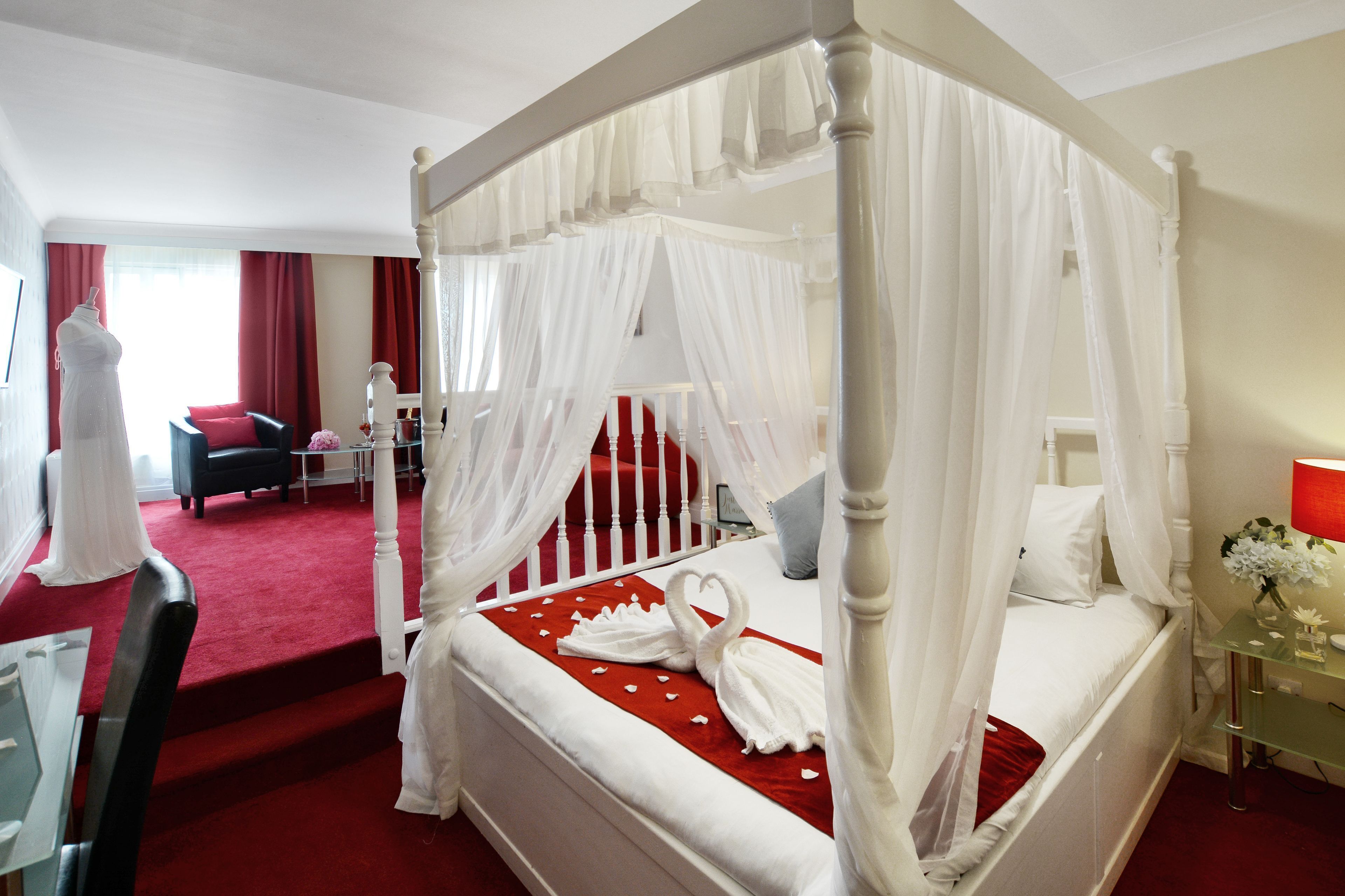 In-room safe, desk, iron/ironing board, free WiFi