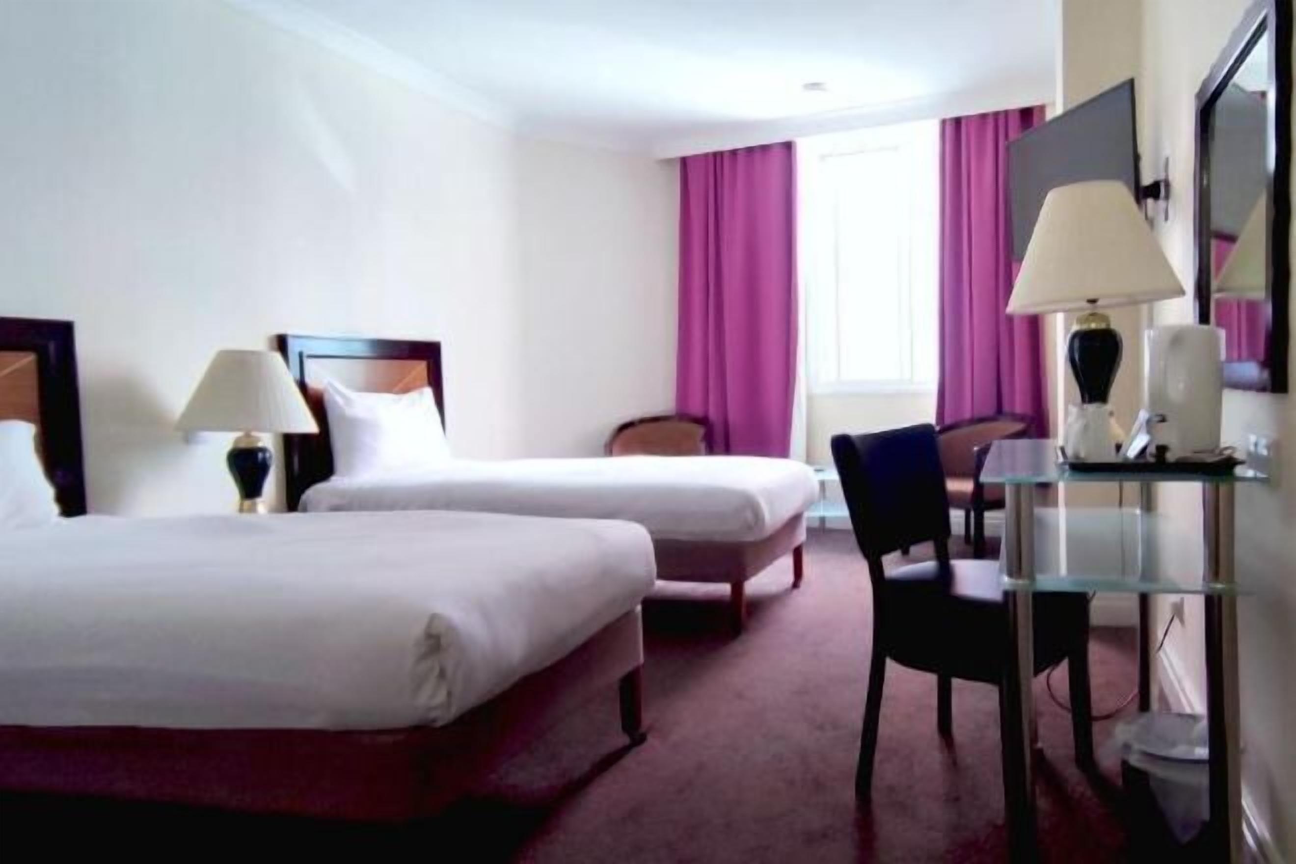 In-room safe, desk, iron/ironing board, free WiFi