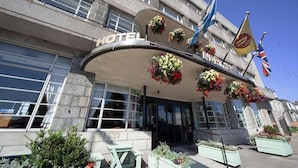 Property entrance - Aberdeen Northern Hotel (Aberdeen)