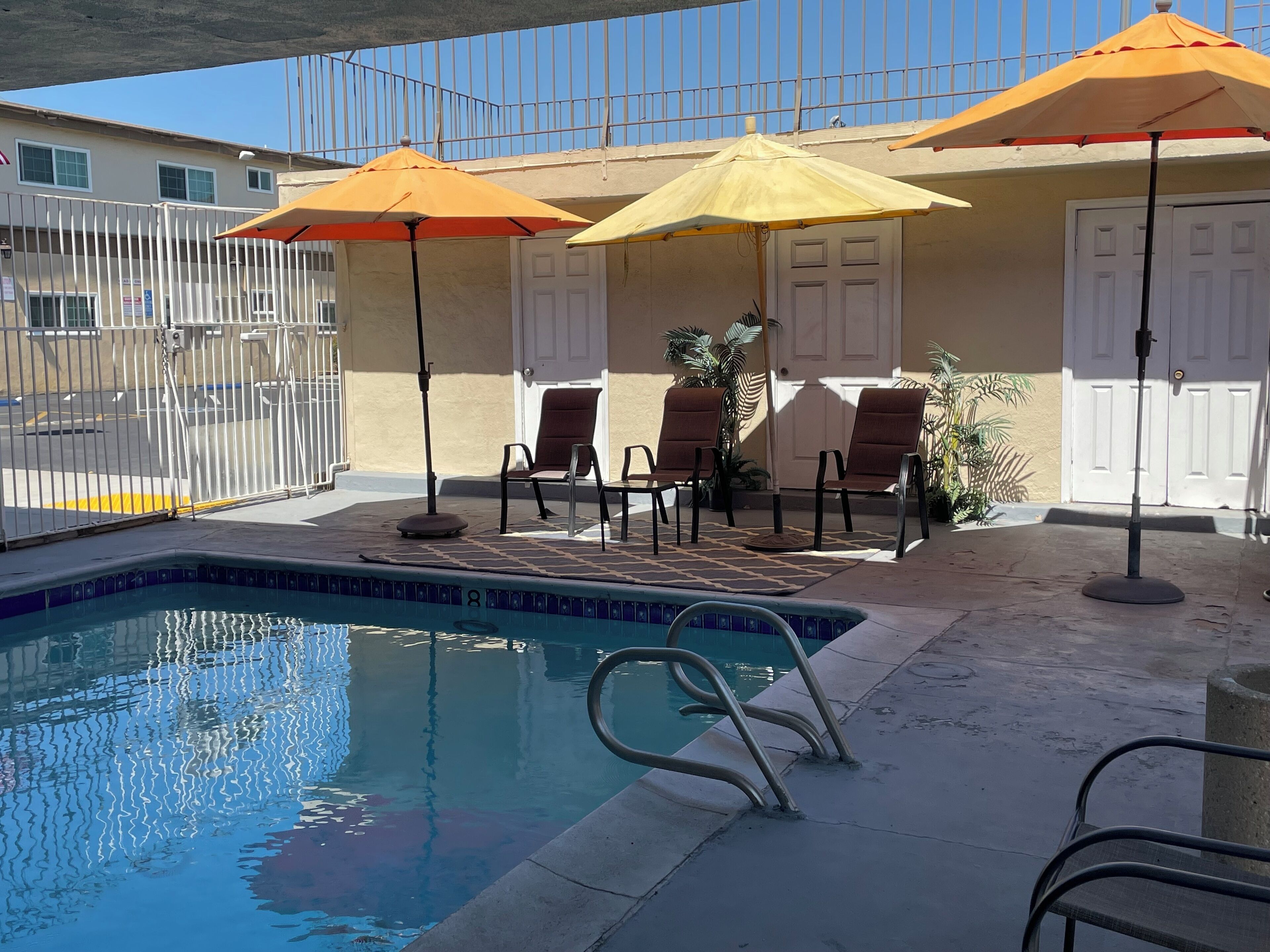Photo - Grand Inn