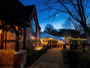Outdoor wedding area - Clandeboye Lodge Hotel (Bangor)