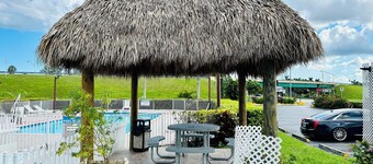 Belmont Inn & Suites