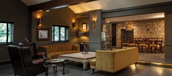 Pettifers Freehouse Hotel